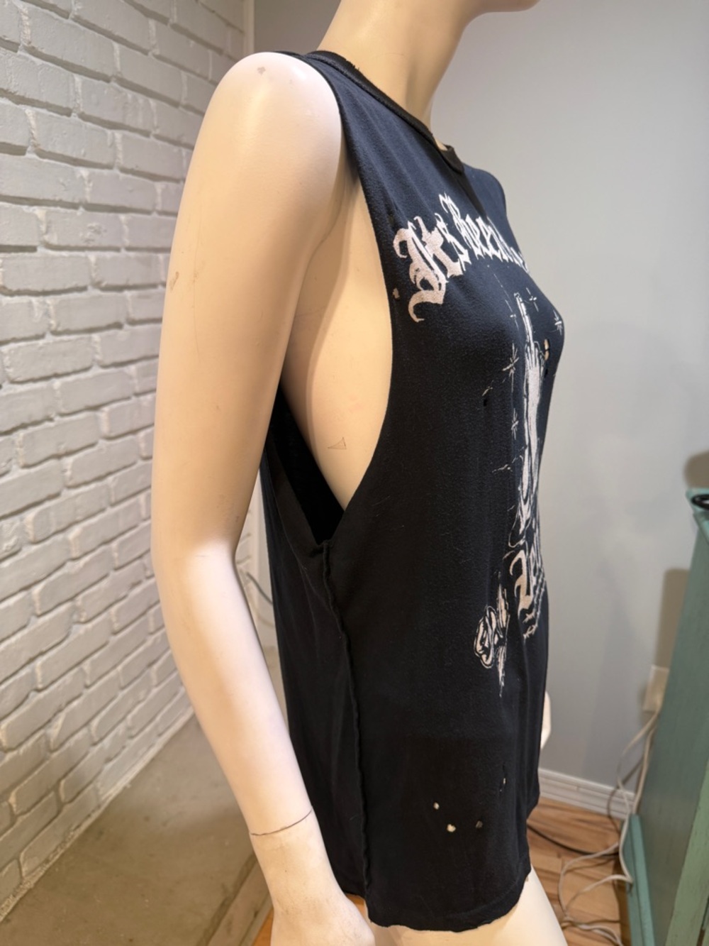UNIF ITS BEEN REAL WEIRD BLACK OVERSIZED TANK TOP XS BRAND NEW WITHOUT TAGS - Picture 12 of 15